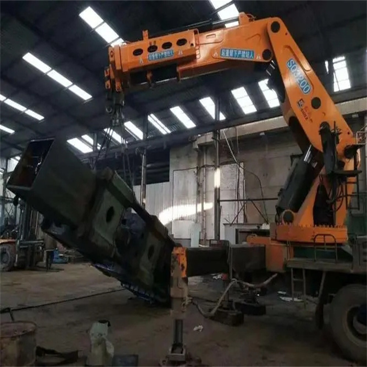 播州130吨折臂吊车出租吊机租赁附近电话